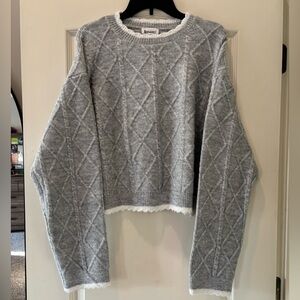 Light Gray Diamond-Textured Crewneck Sweater - Neutral Cozy Layer